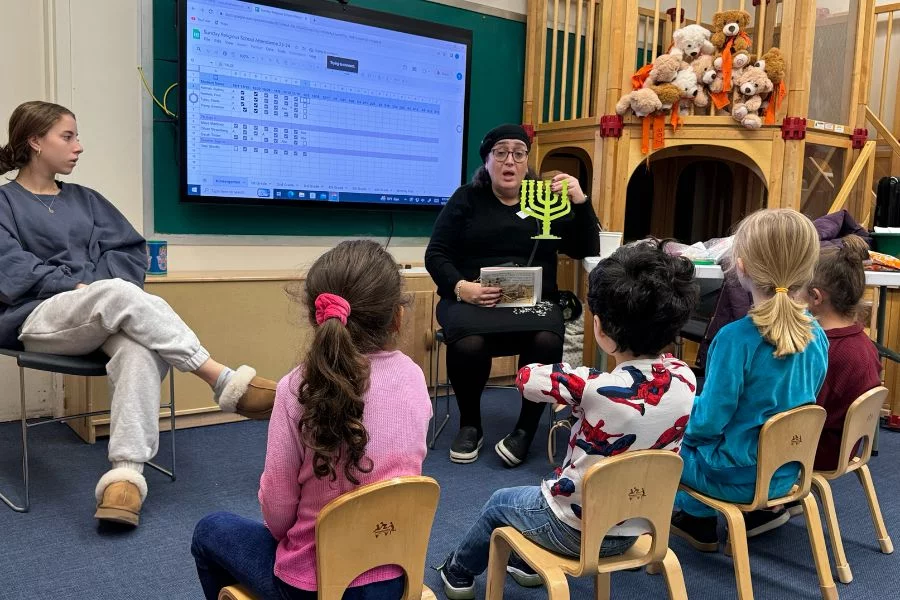students learning about chanukah